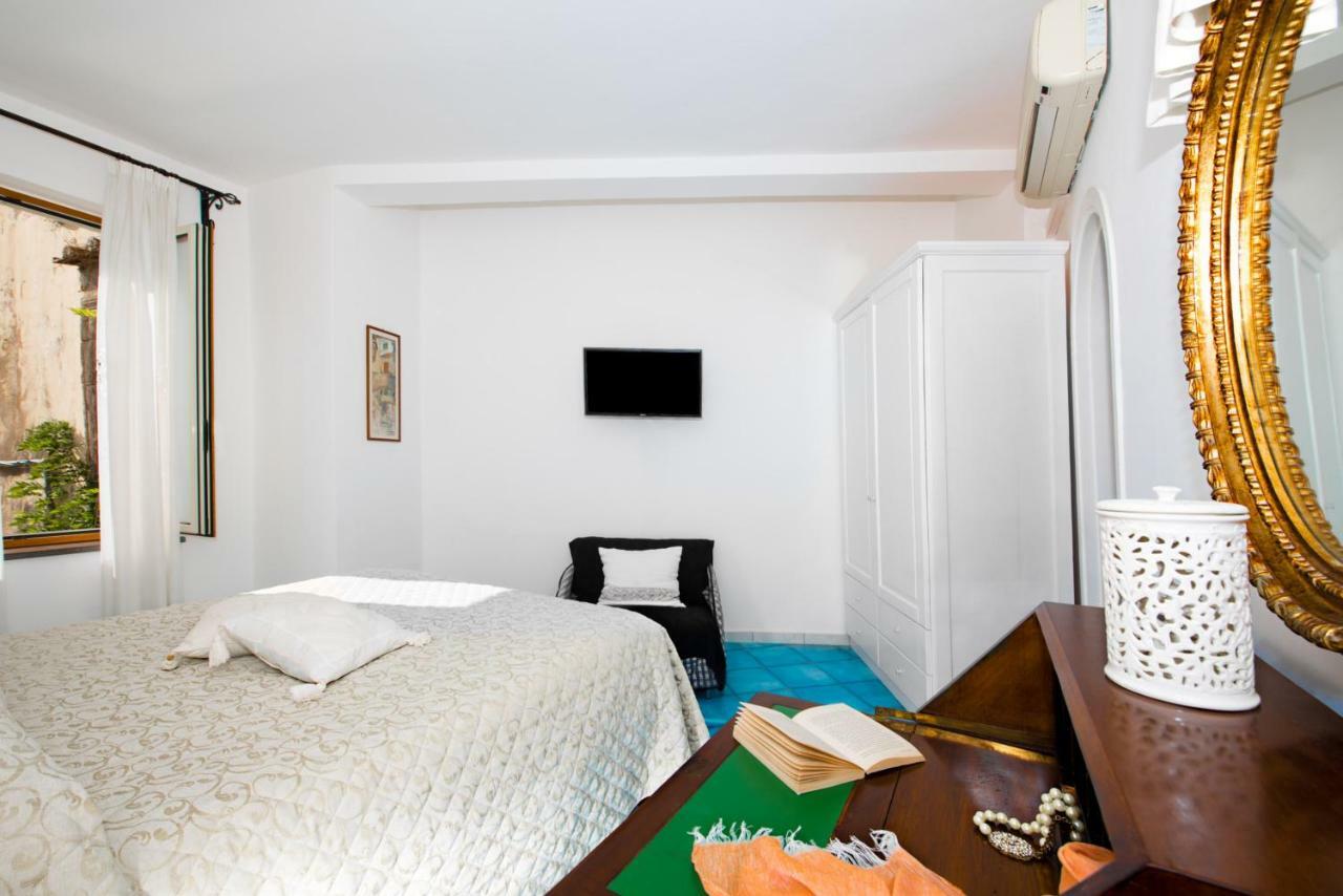 Proprieta Antonio 3 Unita Indipendenti Apartment Positano Luaran gambar