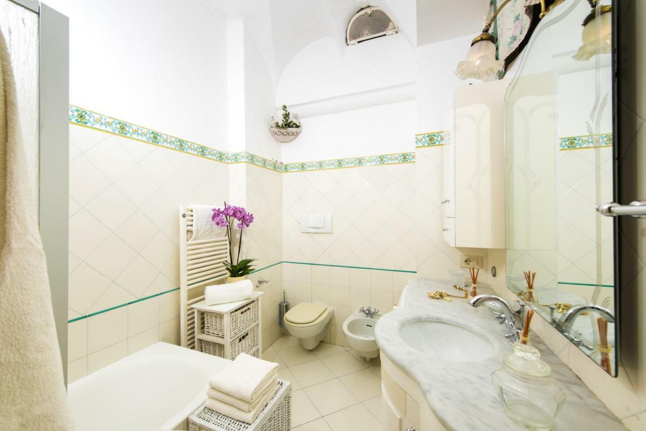 Proprieta Antonio 3 Unita Indipendenti Apartment Positano Luaran gambar